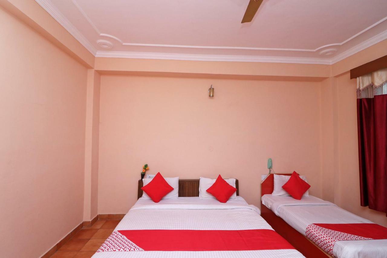 Oyo 30229 Blue Diamond Hotel Kasol Exterior photo